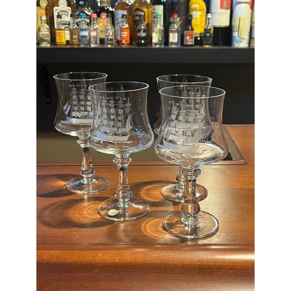 Leonard Crystal experience elegance